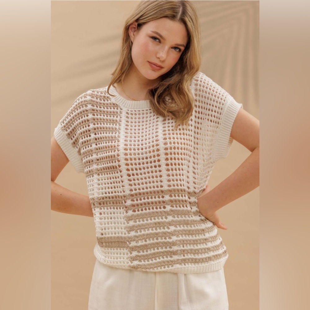 NWT Elegant White and Tan Knit Top